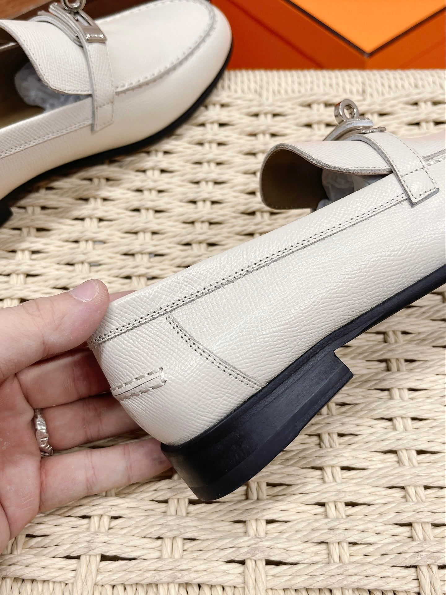 Luxury Shoes - Top QualityS - 131