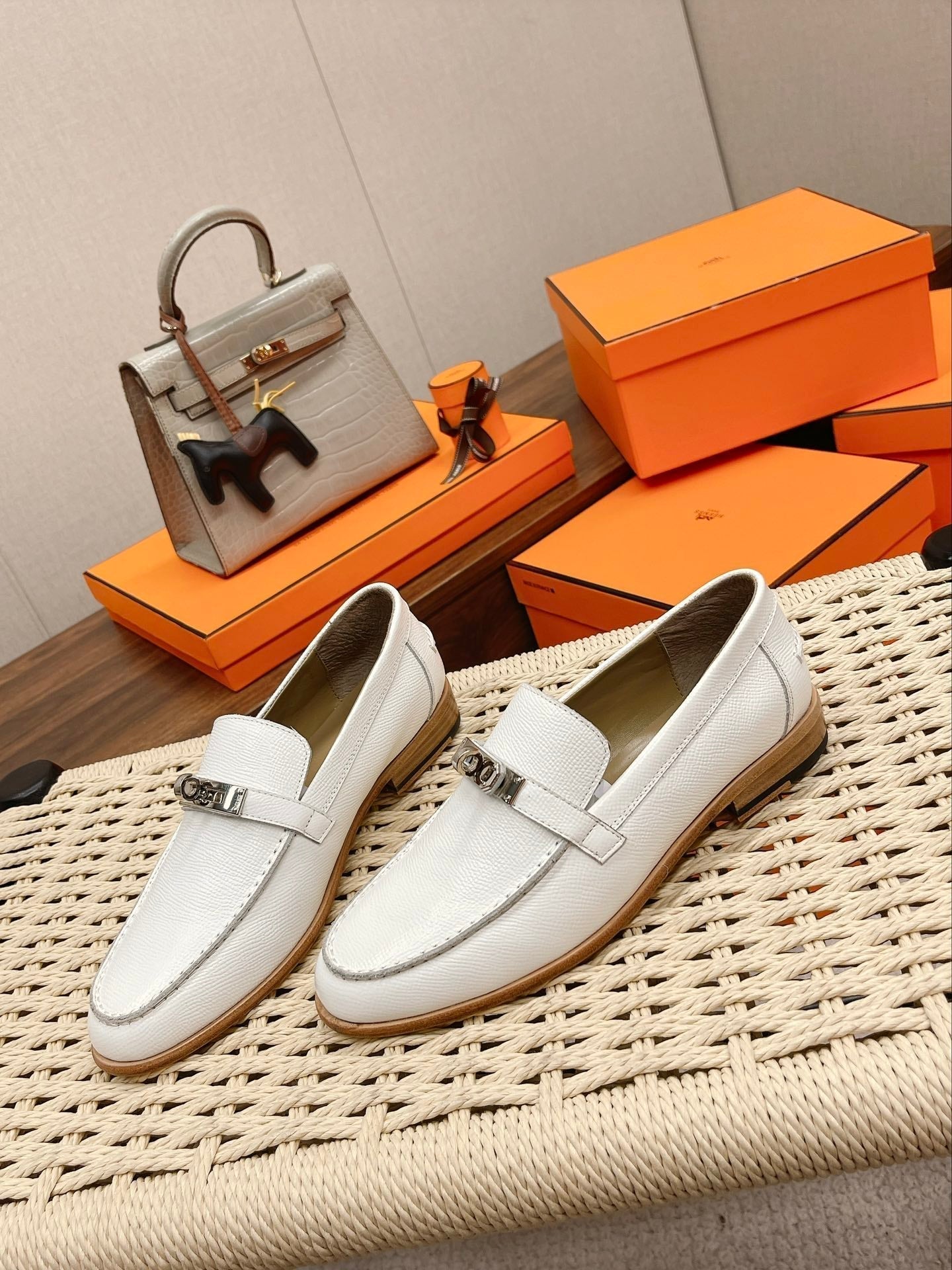 Luxury Shoes - Top QualityS - 129