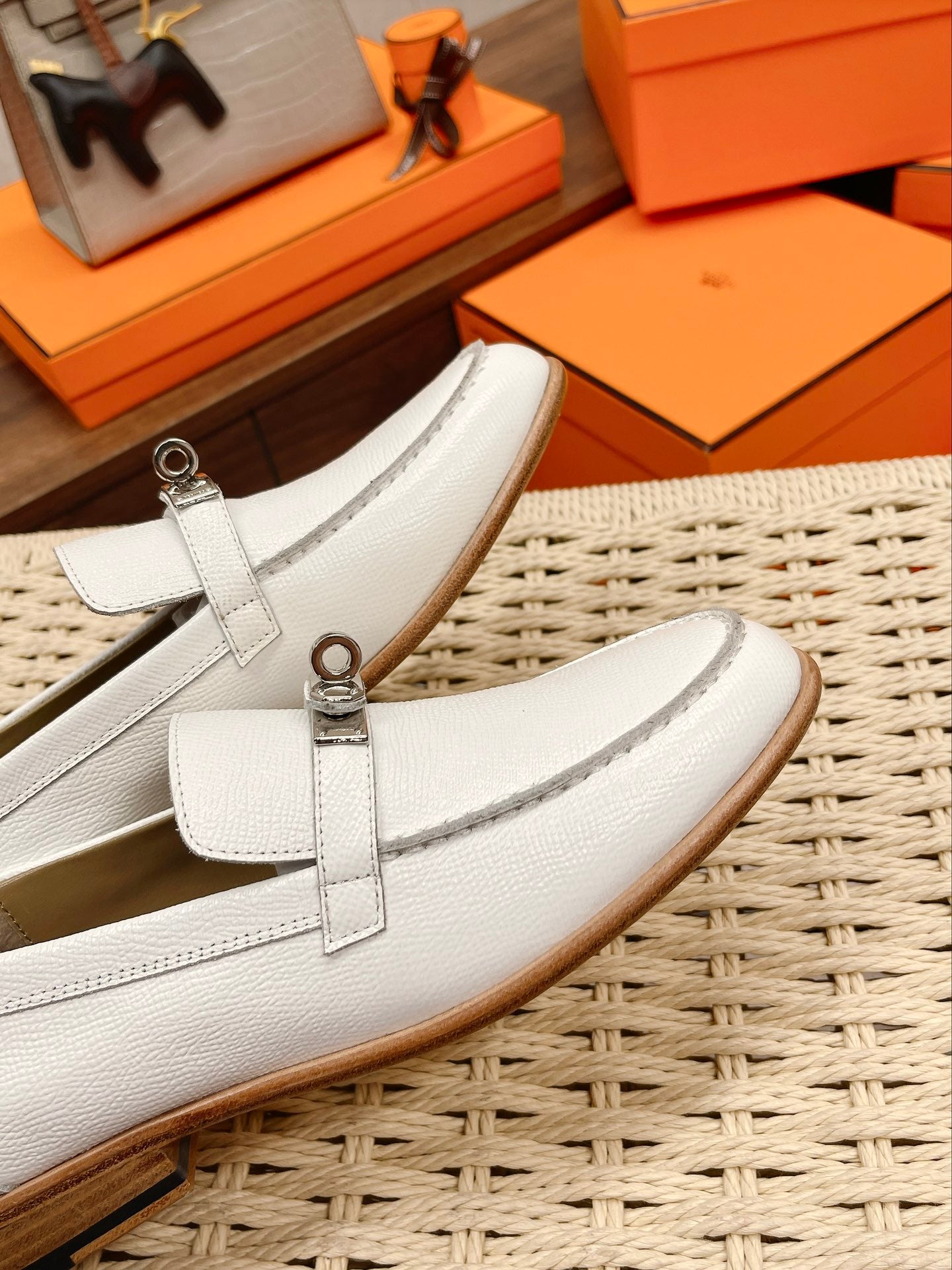 Luxury Shoes - Top QualityS - 129