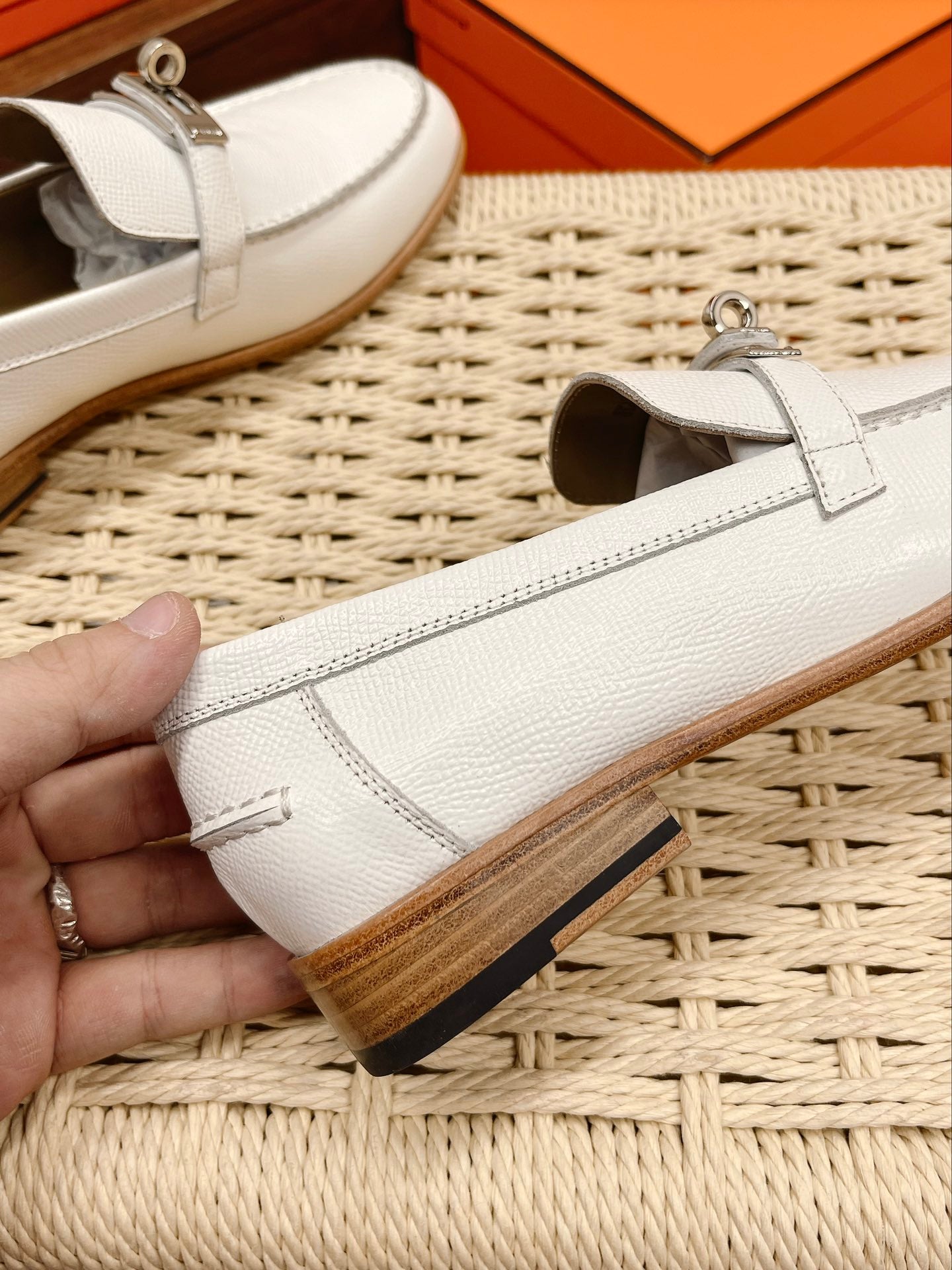 Luxury Shoes - Top QualityS - 129