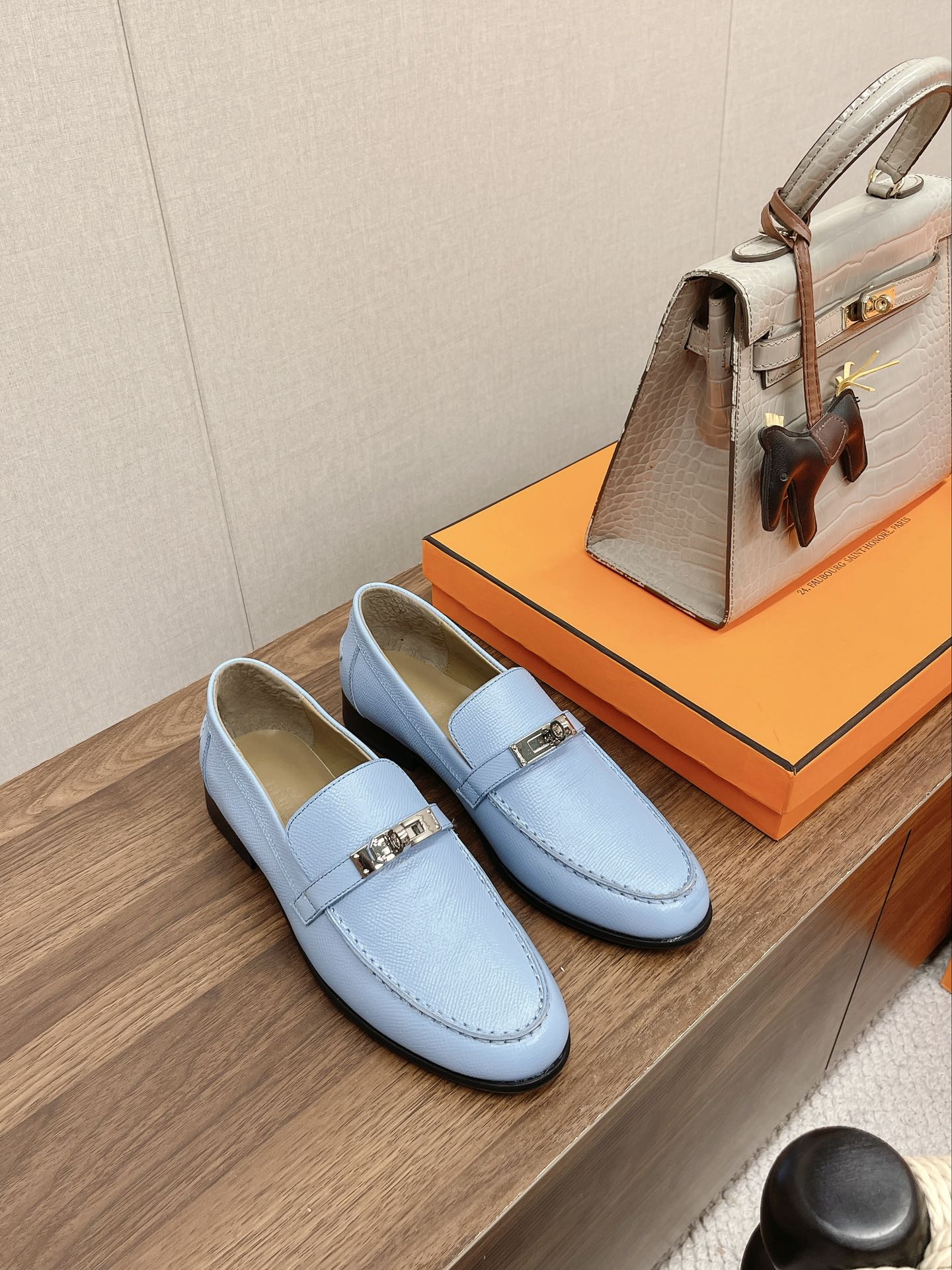Luxury Shoes - Top QualityS - 128