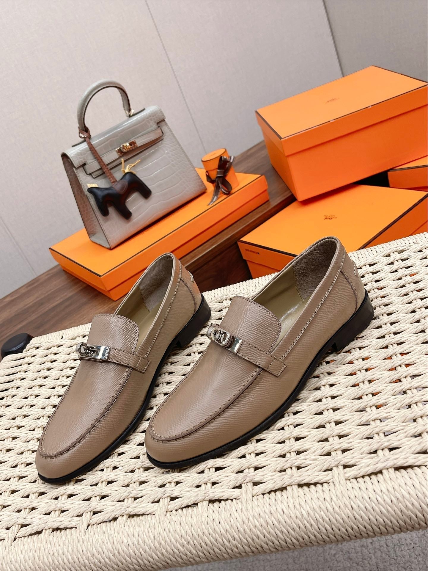 Luxury Shoes - Top QualityS - 137