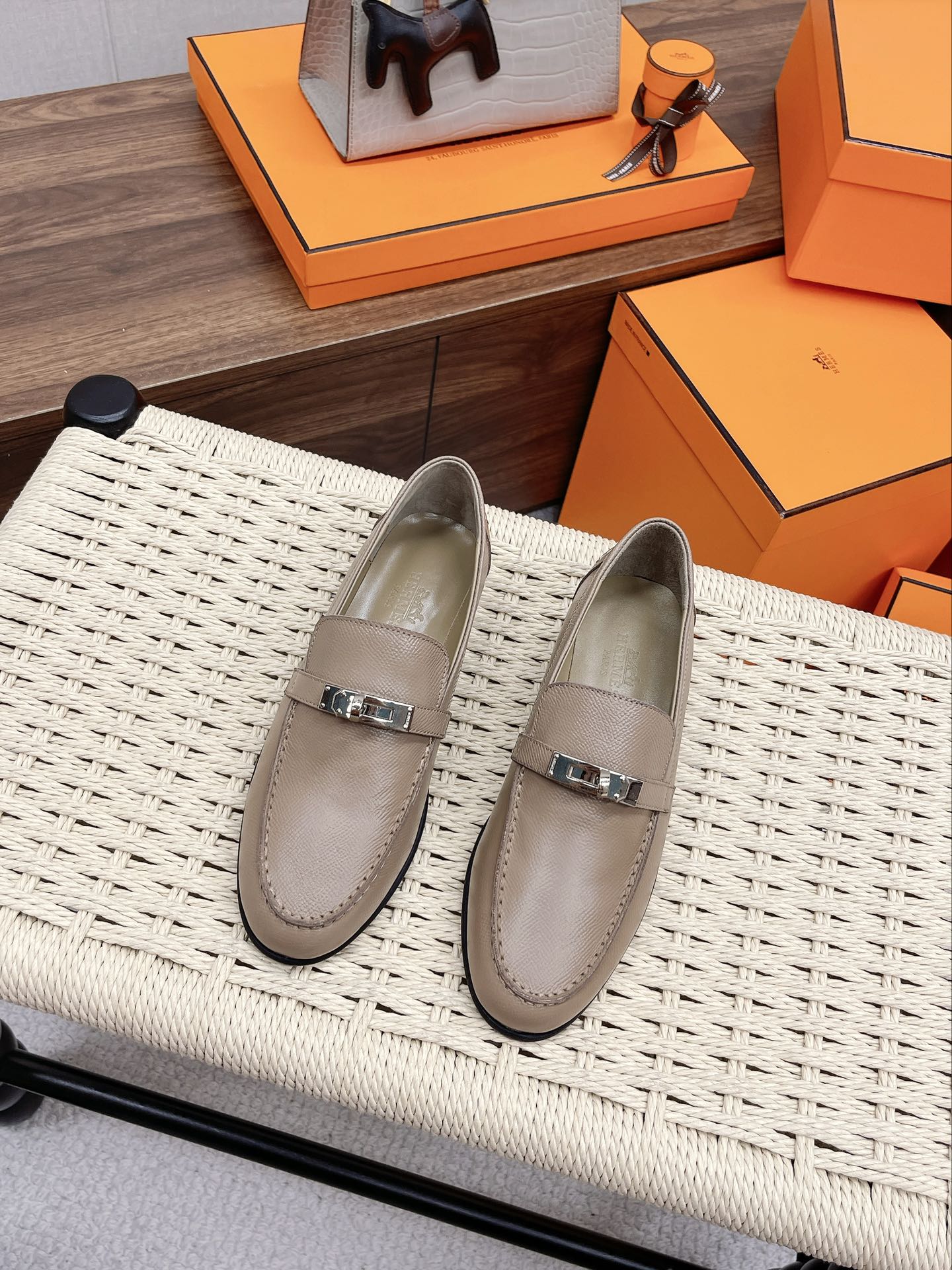 Luxury Shoes - Top QualityS - 137