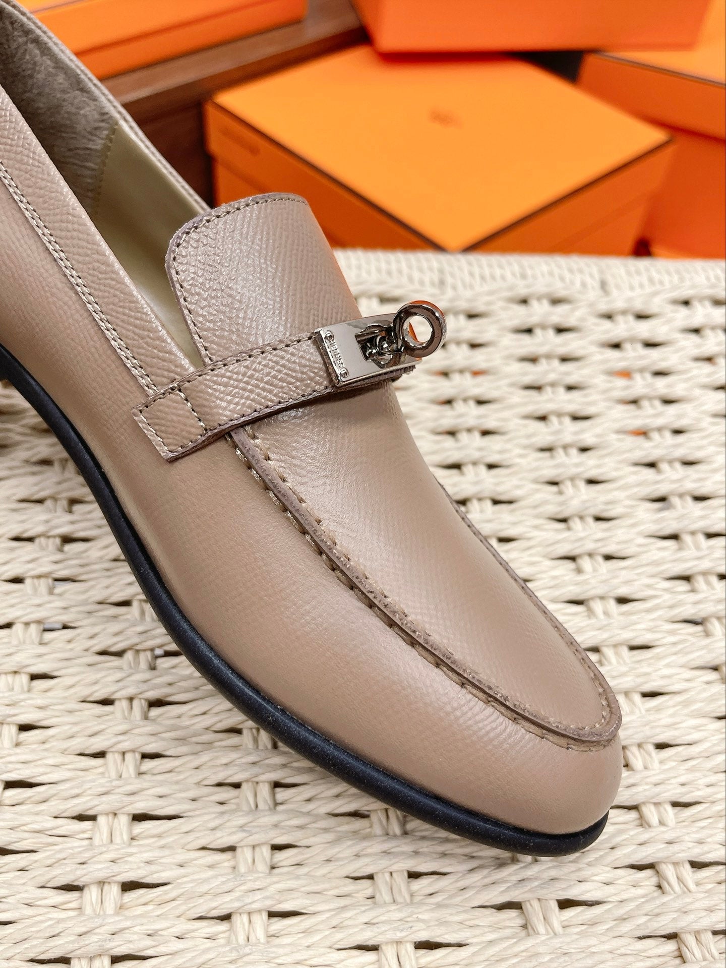 Luxury Shoes - Top QualityS - 137