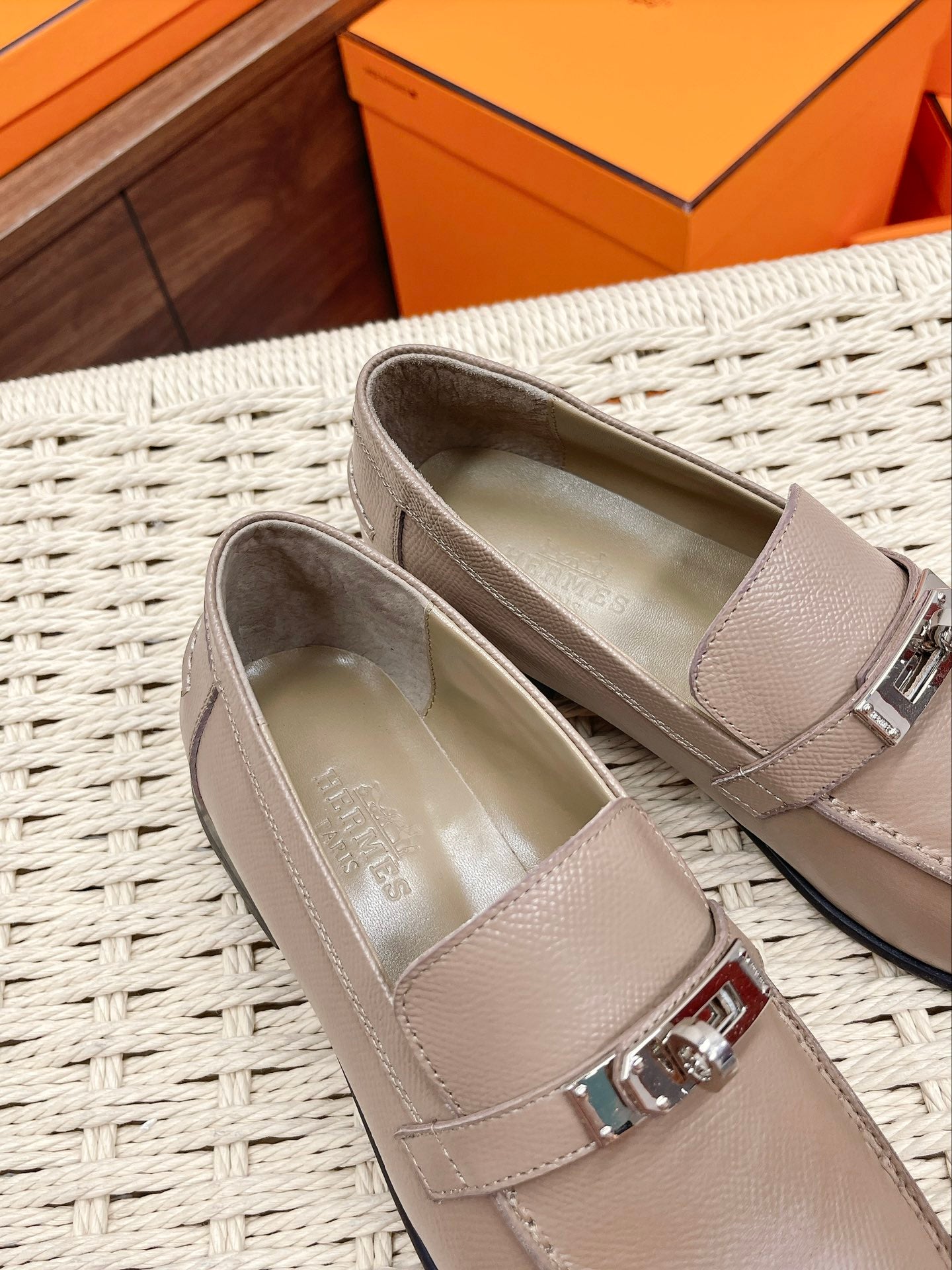 Luxury Shoes - Top QualityS - 137