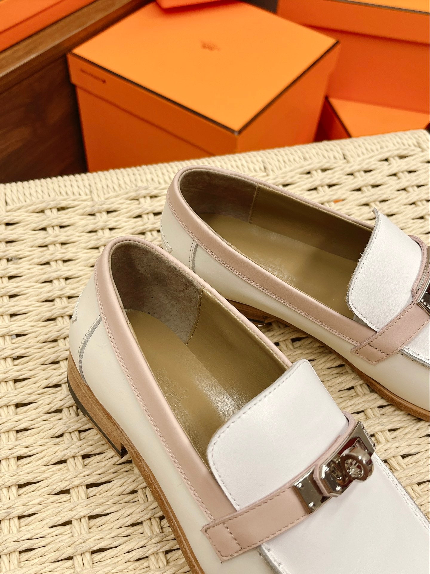 Luxury Shoes - Top QualityS - 135