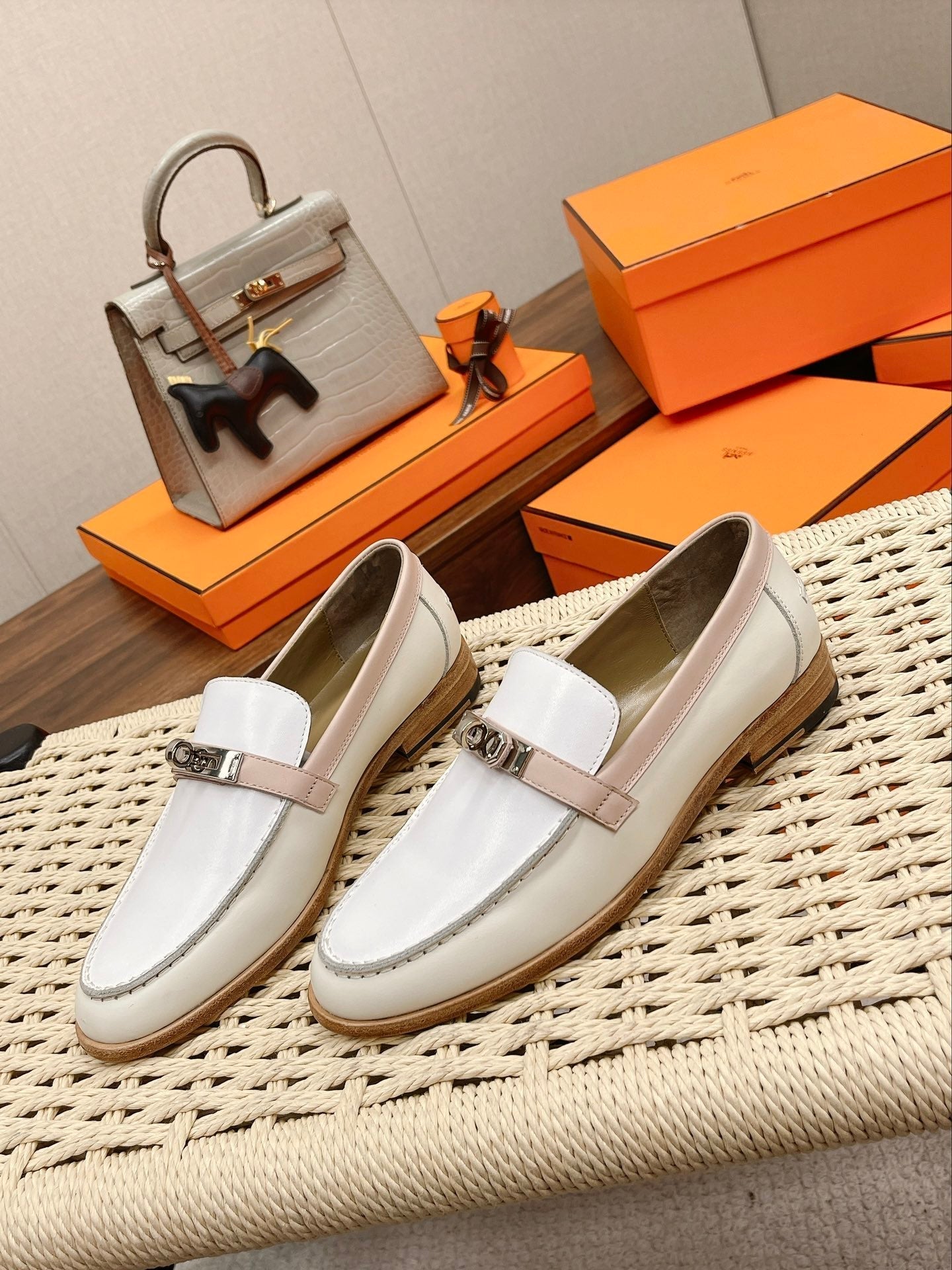 Luxury Shoes - Top QualityS - 135