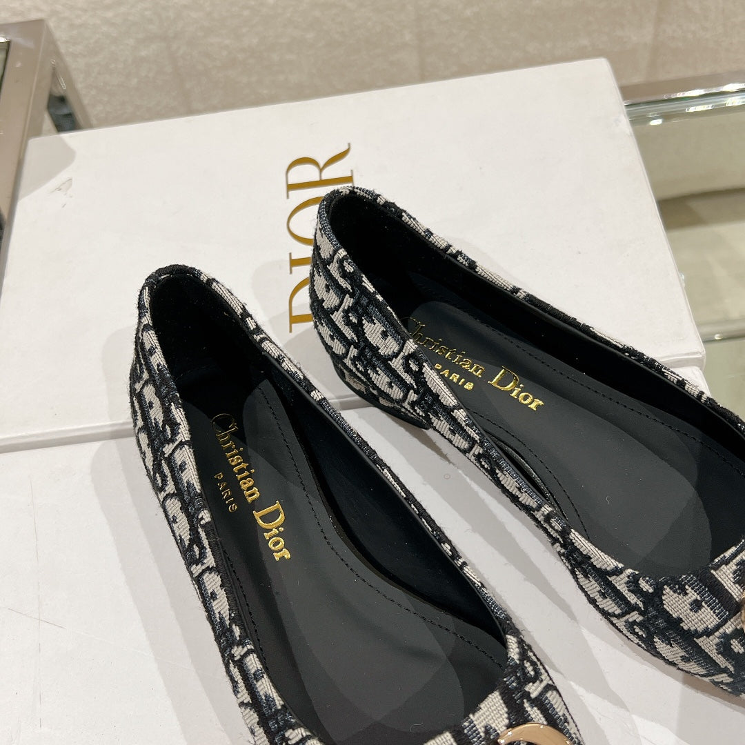 Luxury Shoes - Top QualityR - 050