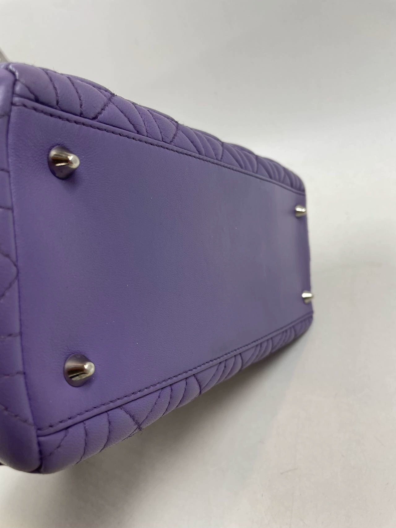 Lady Dior Medium Cannage lambskin leather pastel purple/lilac/lavender handbag with shoulder strap
