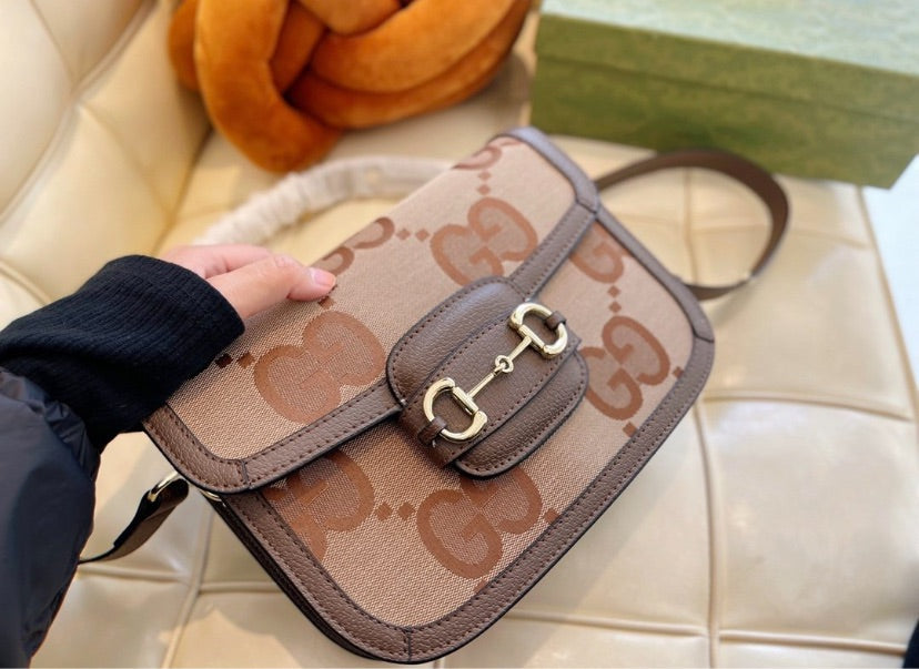 Gucci woman crossbody handbag
