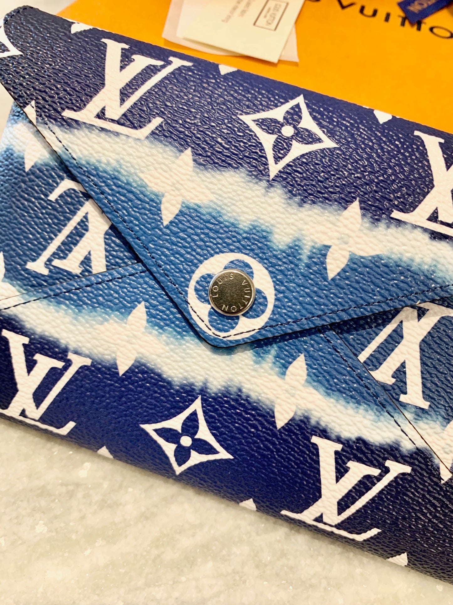 LOUIS VUITTON 2020 Monogram LIMITED EDITION Escale Medium Kirigami Pochette In Blue