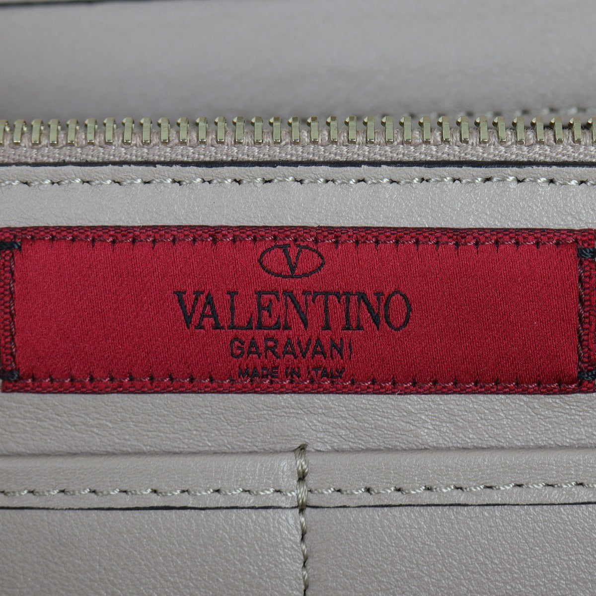 Valentino Rockstud Tote Medium