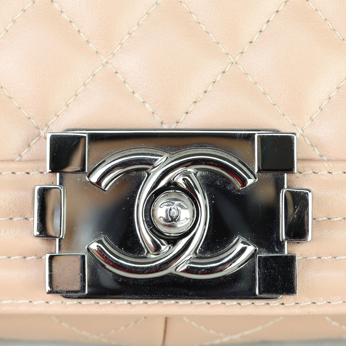 Chanel Boy Old Medium Chevron | 19 Series