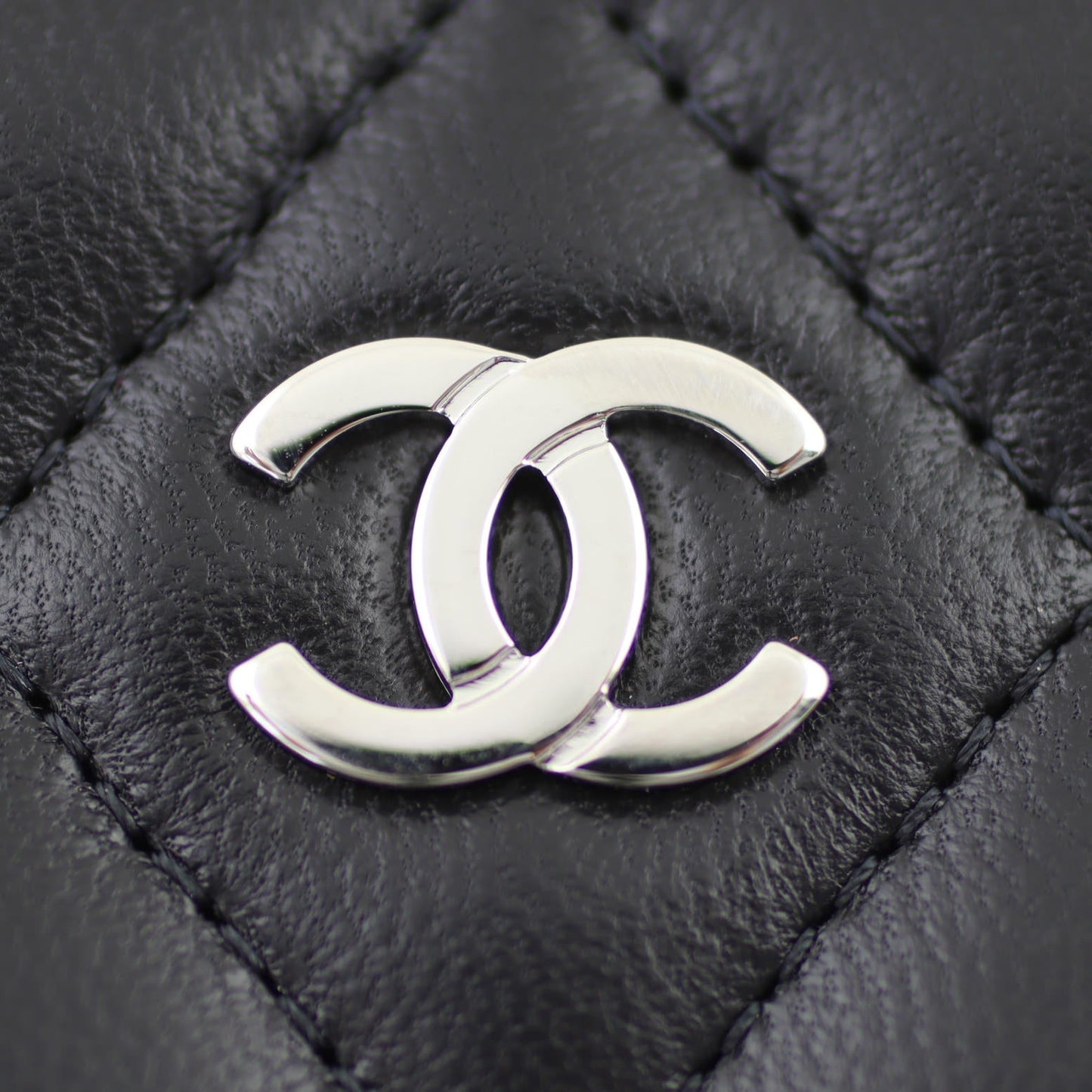 Chanel Classic Zipped Cardholder