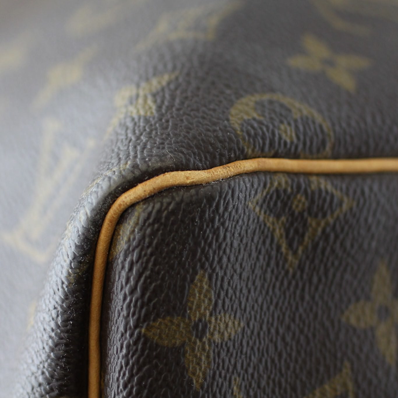 Louis Vuitton Keepall Bandoulière 55 Monogram