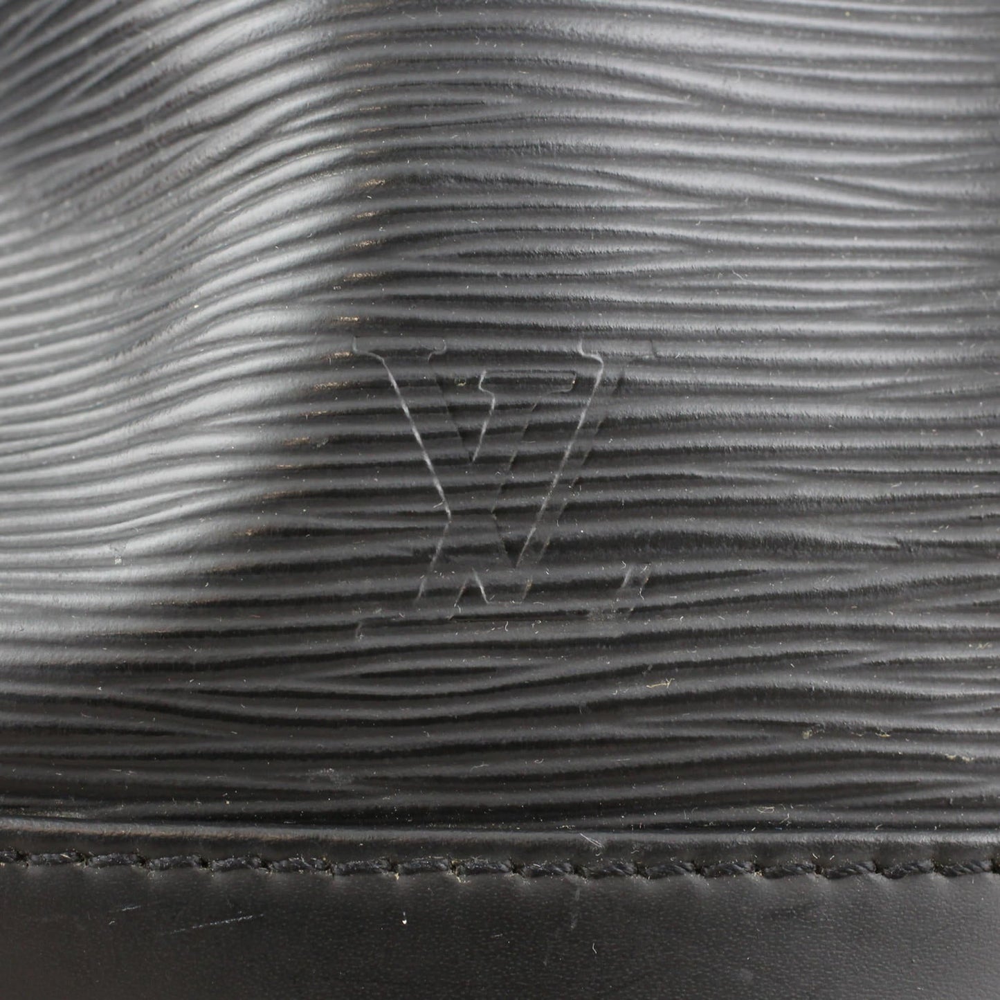 Louis Vuitton Petit Noé Epi