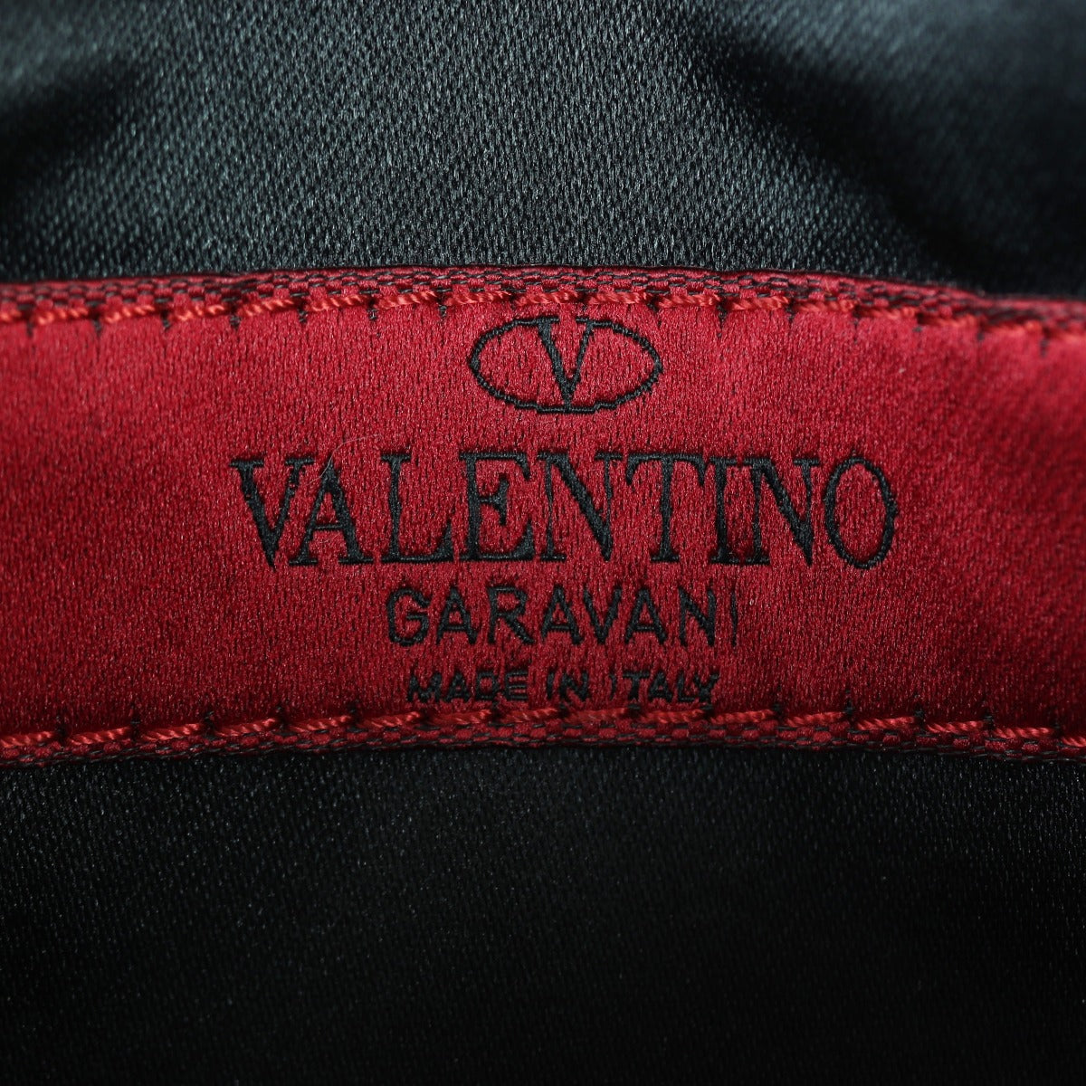 Valentino Rockstud Chain Pouch