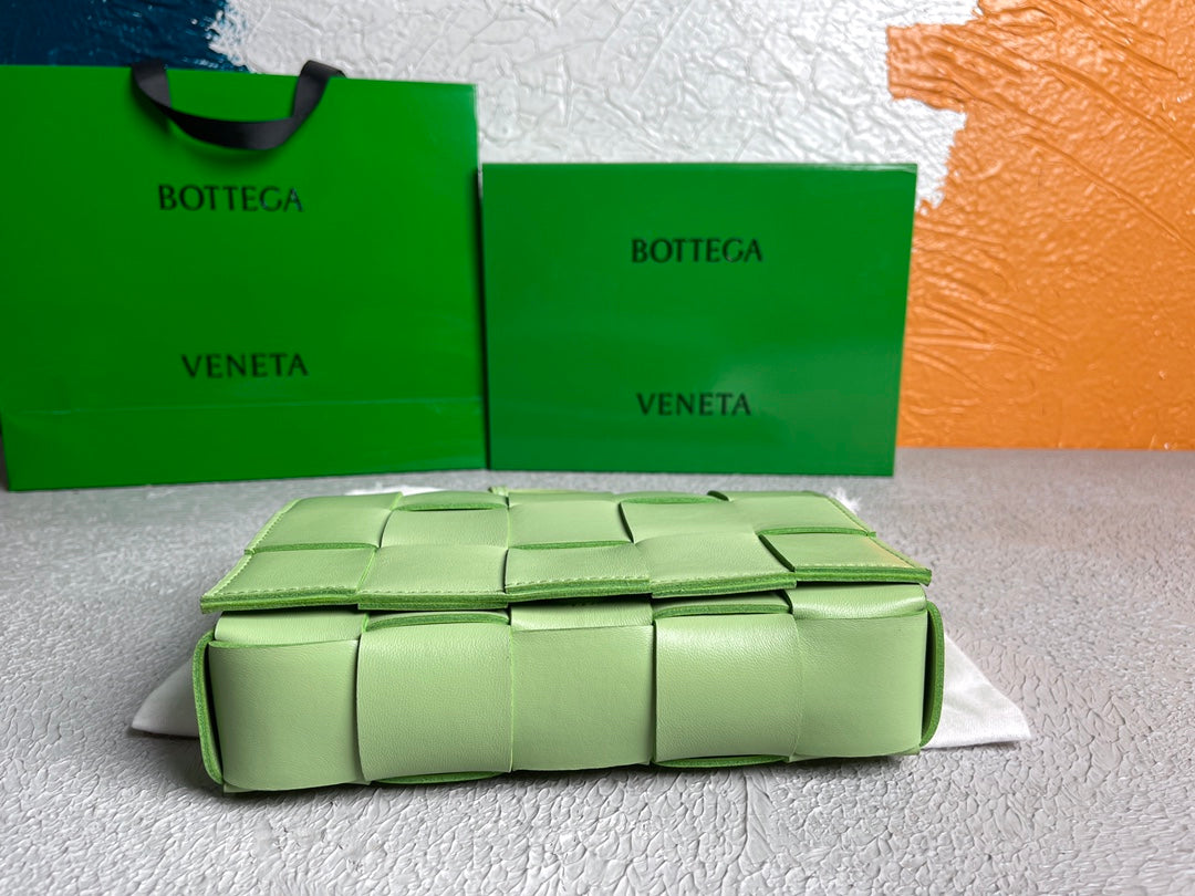 Top Quality Cassette Light Green, For Women, Women’s Bags 9.1in/23cm