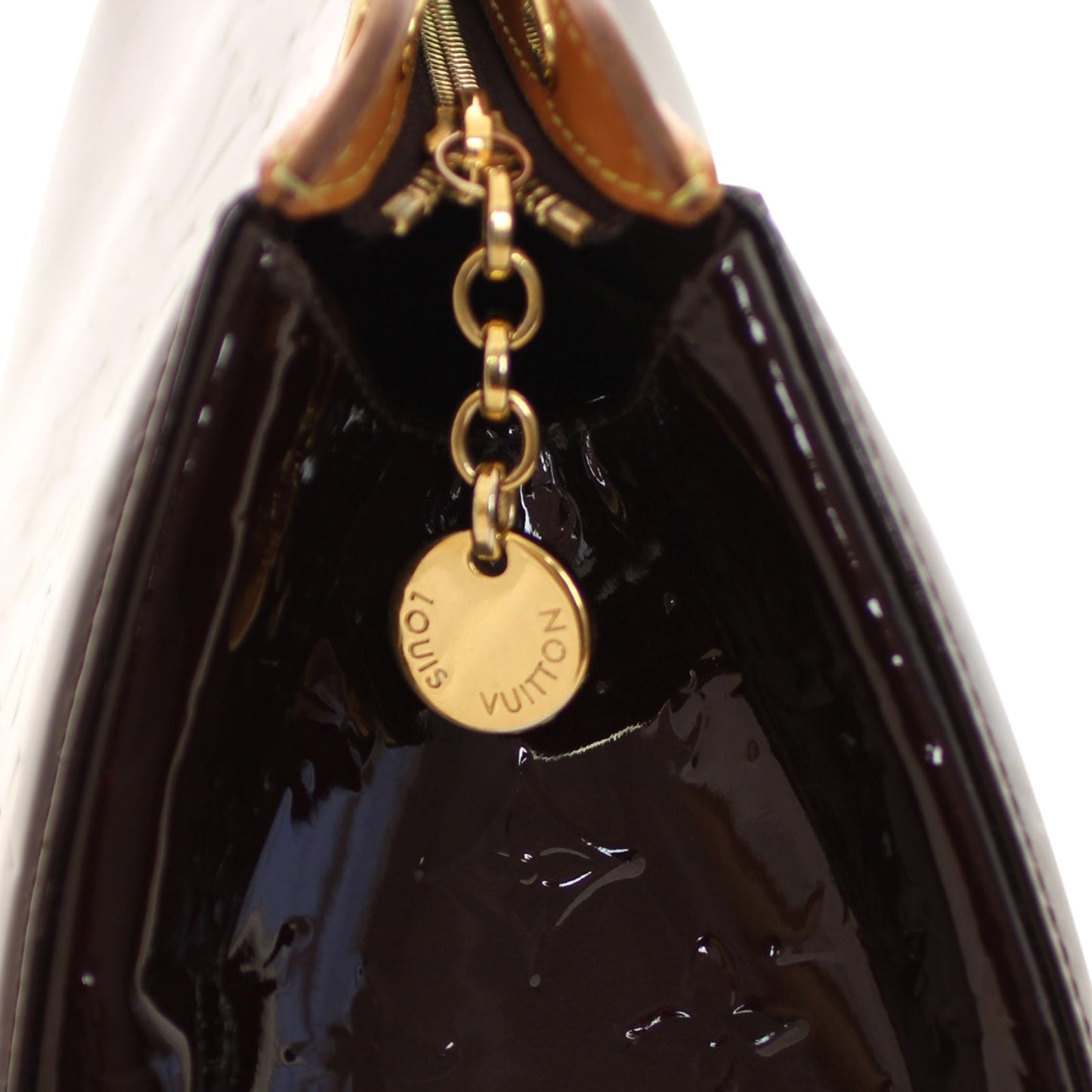 Louis Vuitton Brea Vernis MM