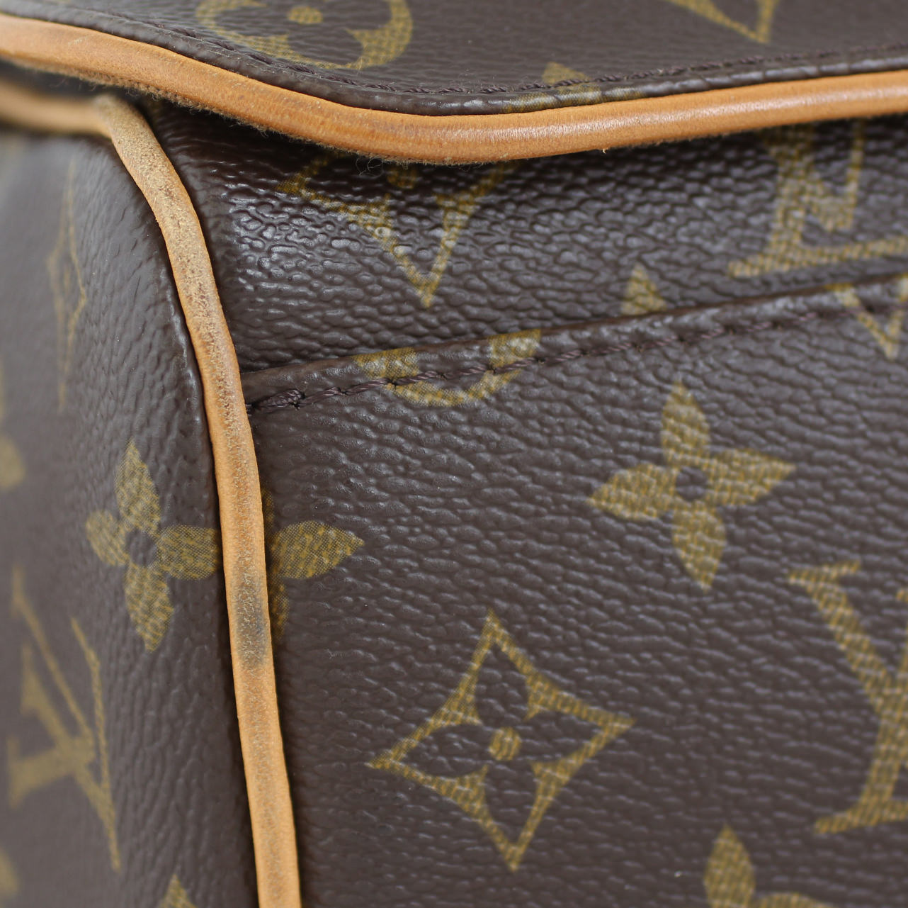 Louis Vuitton Abbesses Messenger Bag Monogram | GHW