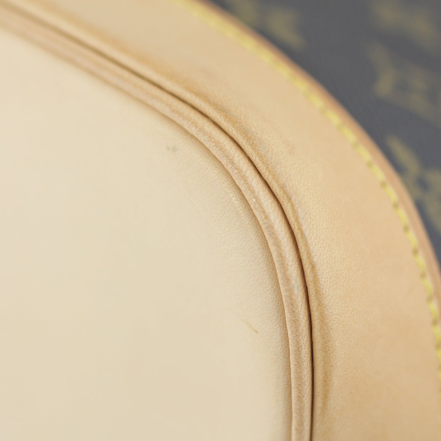 Louis Vuitton Alma PM Monogram | GHW