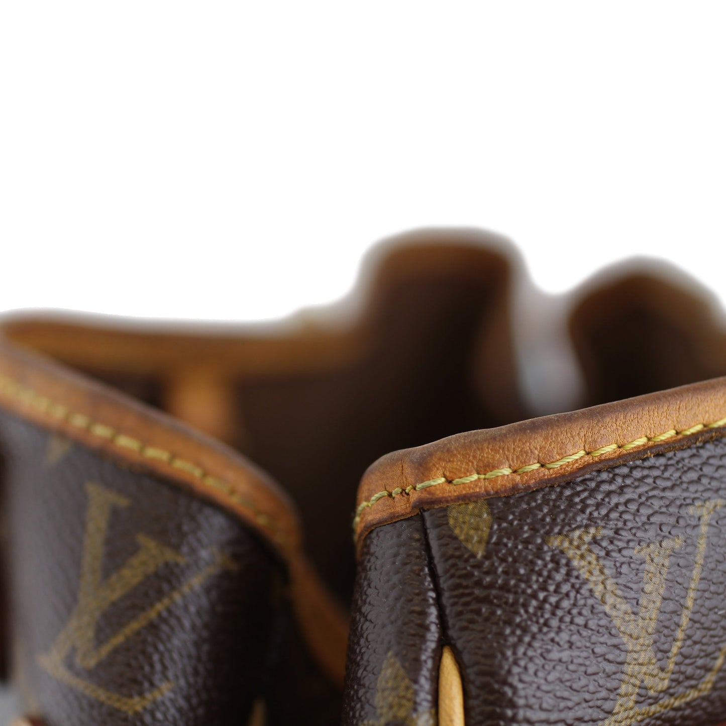 Louis Vuitton Batignolles Vertical Monogram