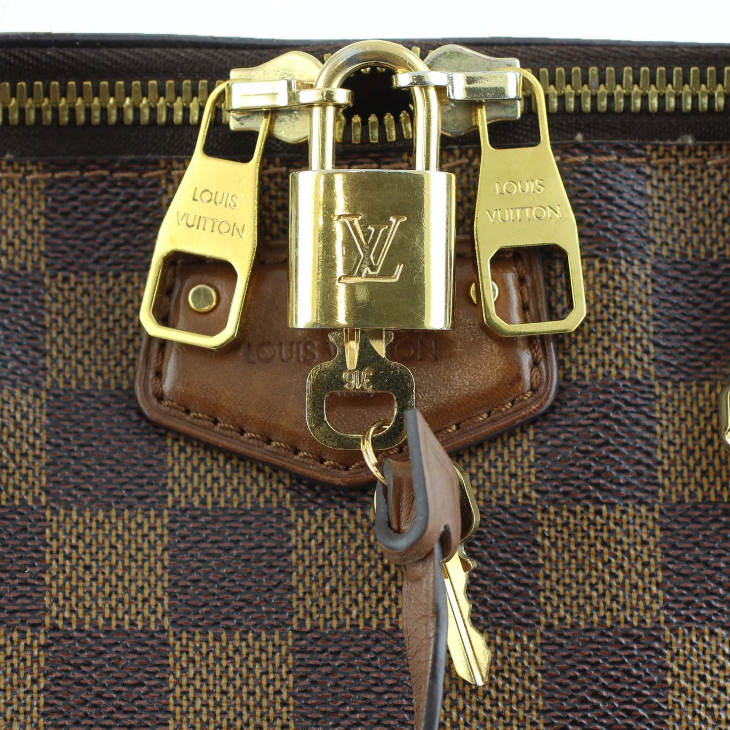 Louis Vuitton Belmont Damier Ebene