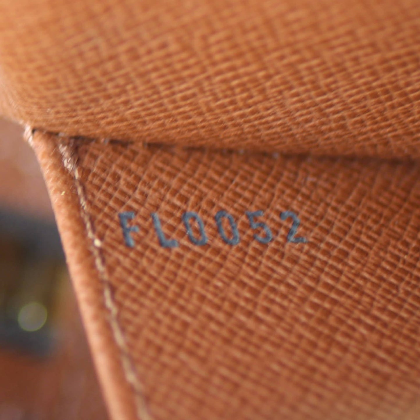 Louis Vuitton Cite MM Monogram