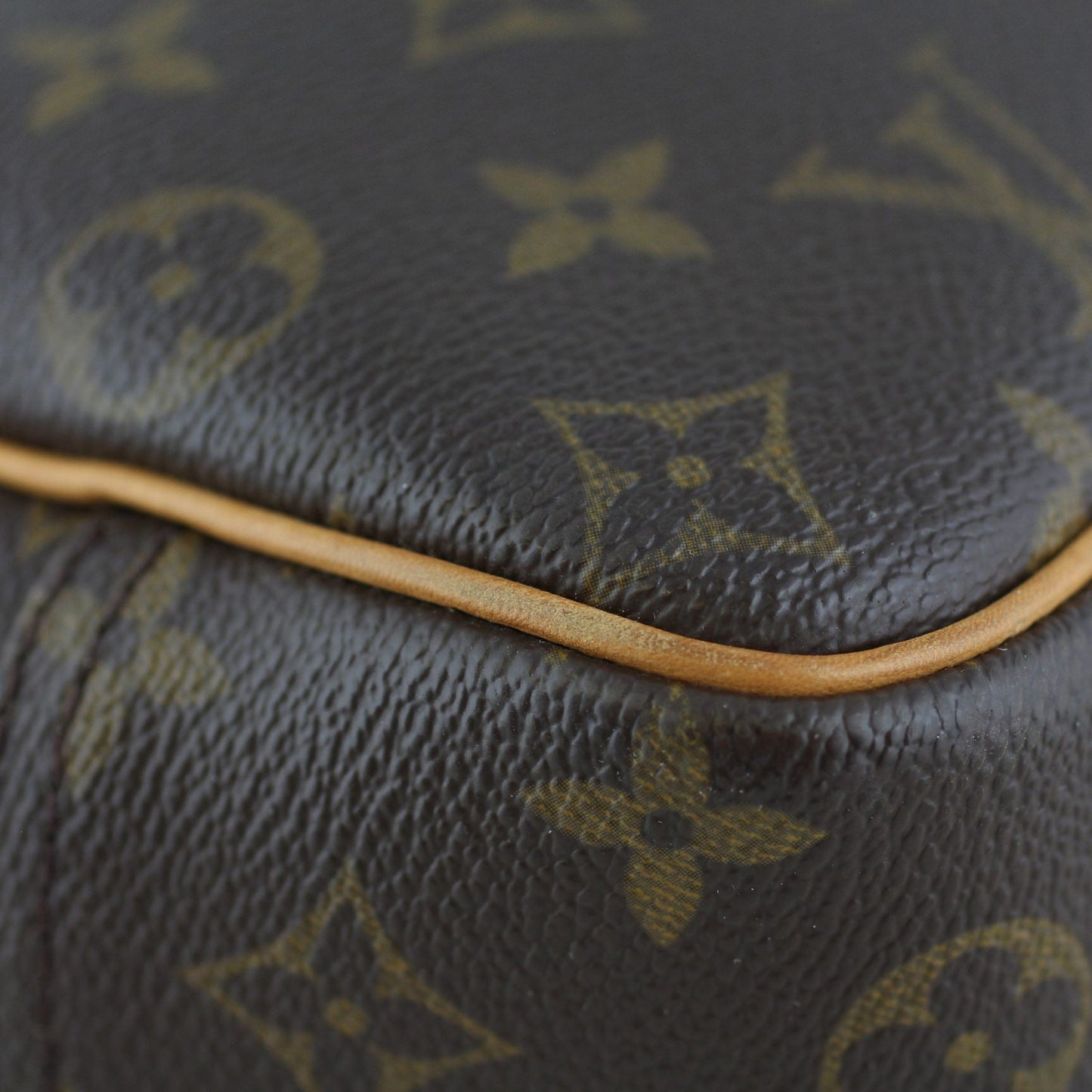 Louis Vuitton Deauville Bowling Vanity Monogram