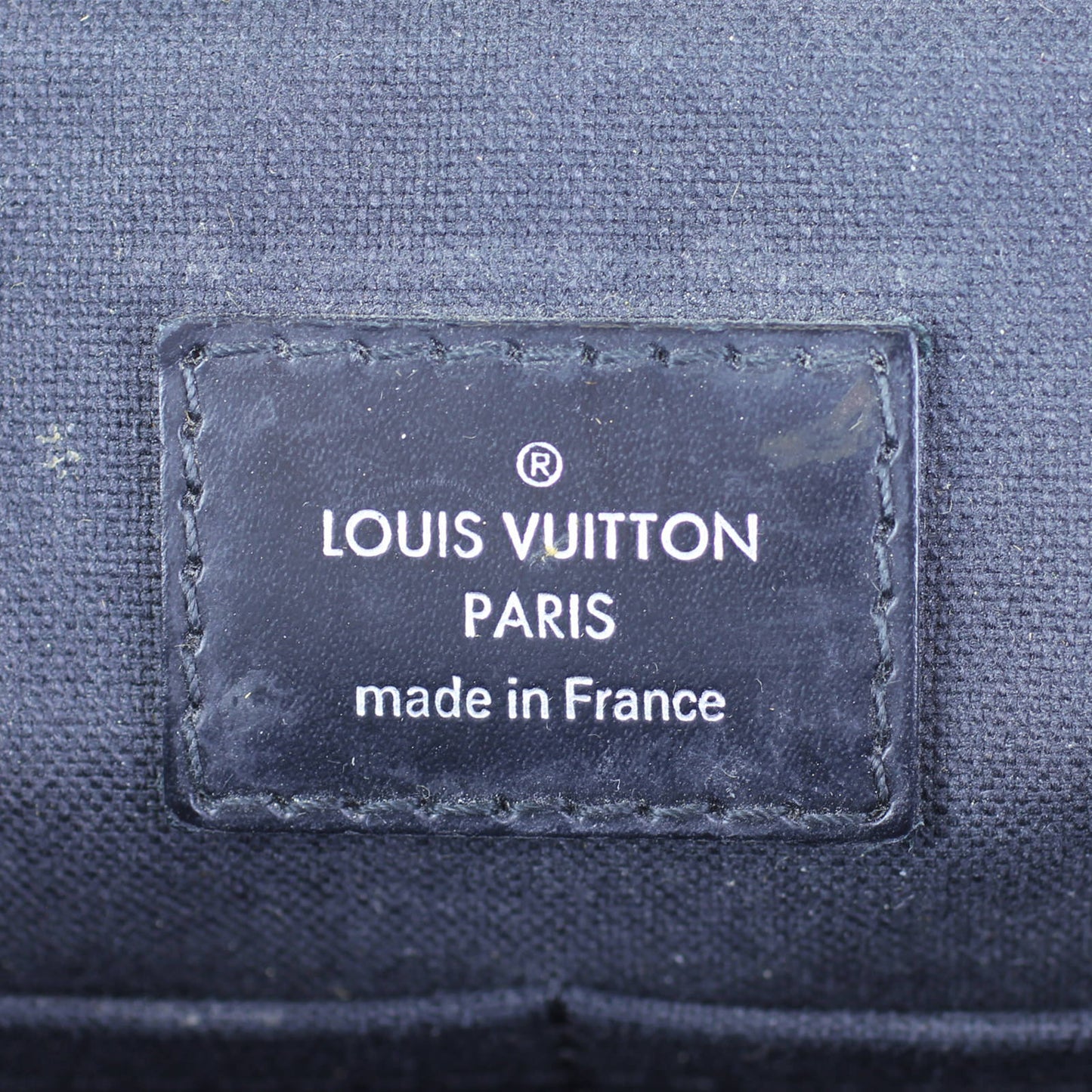 Louis Vuitton District PM Messenger Damier Graphite