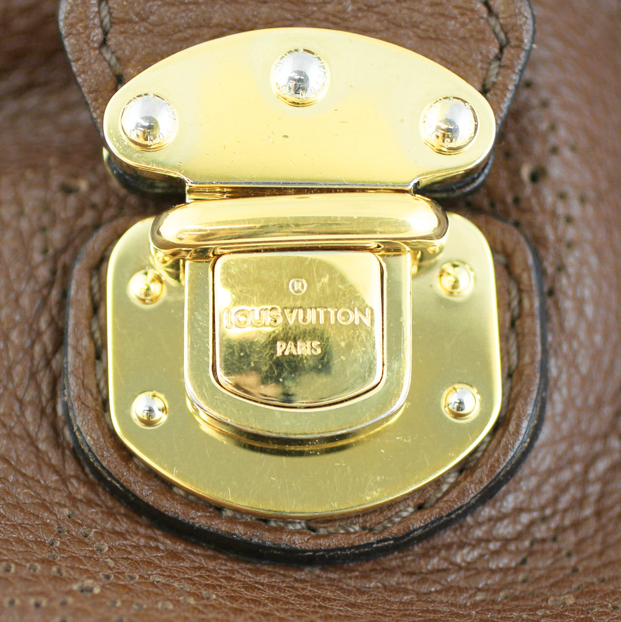 Louis Vuitton Mahina XL