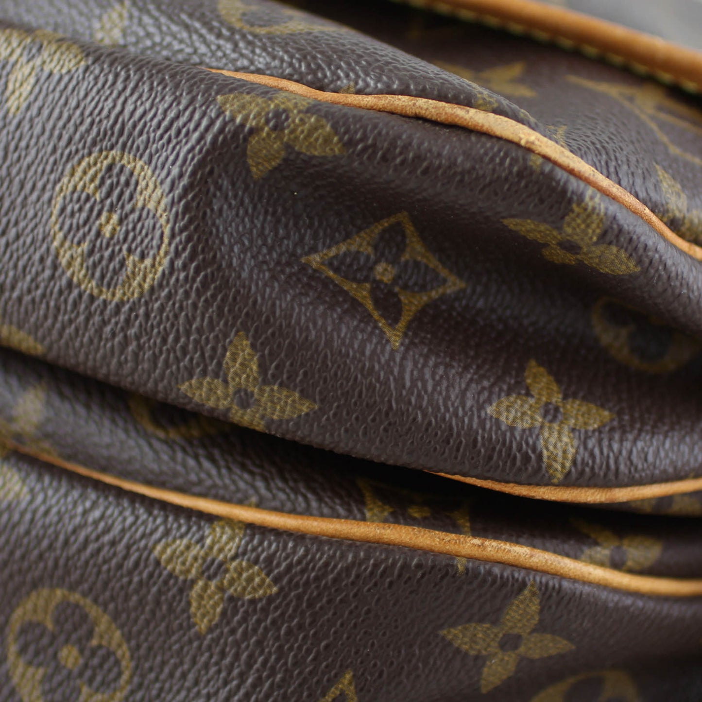 Louis Vuitton Saumur 30 Monogram