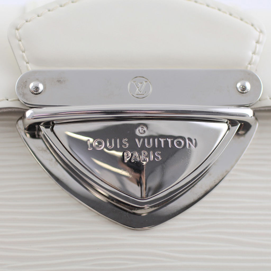 Louis Vuitton Montaigne Clutch