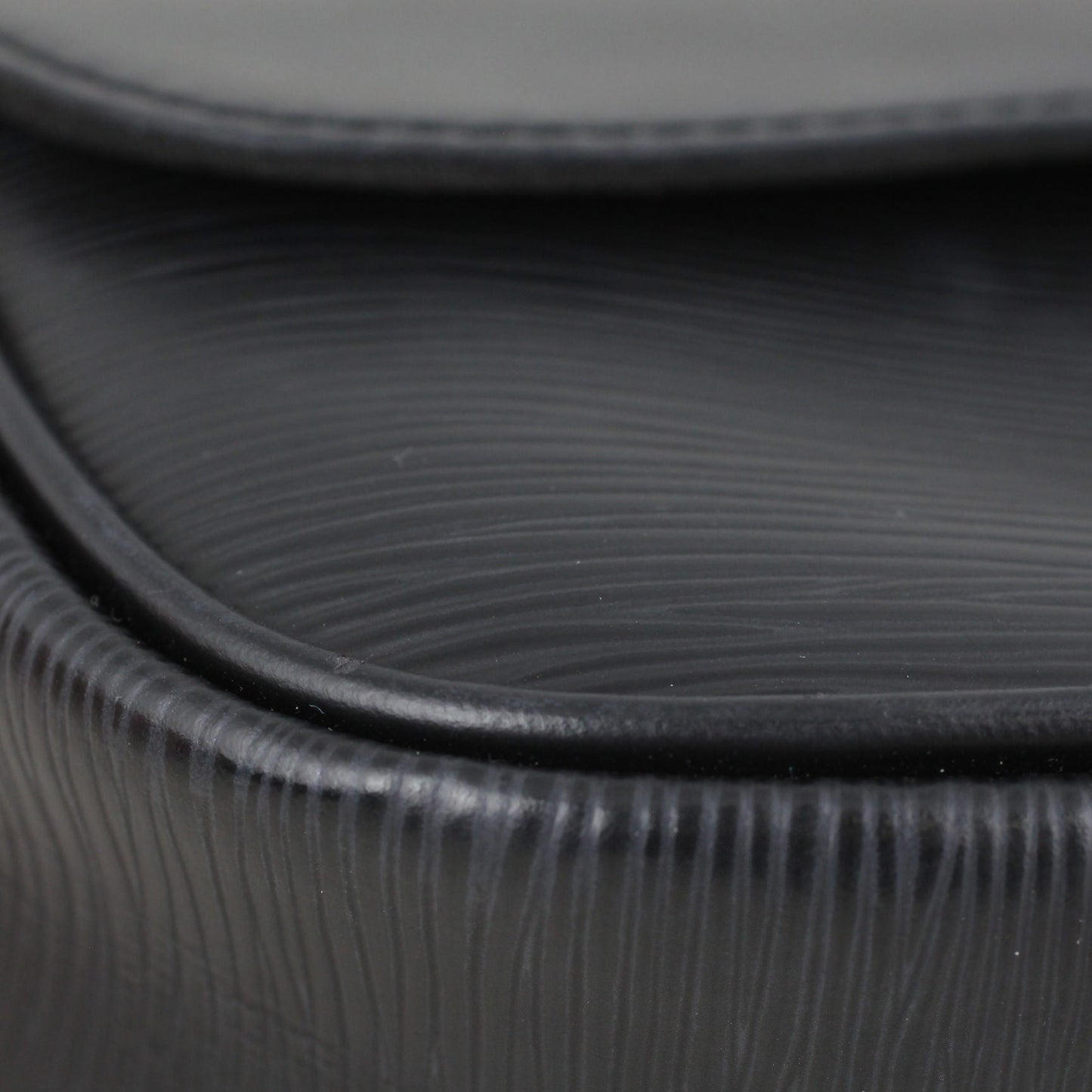 Louis Vuitton Montaigne Clutch Epi
