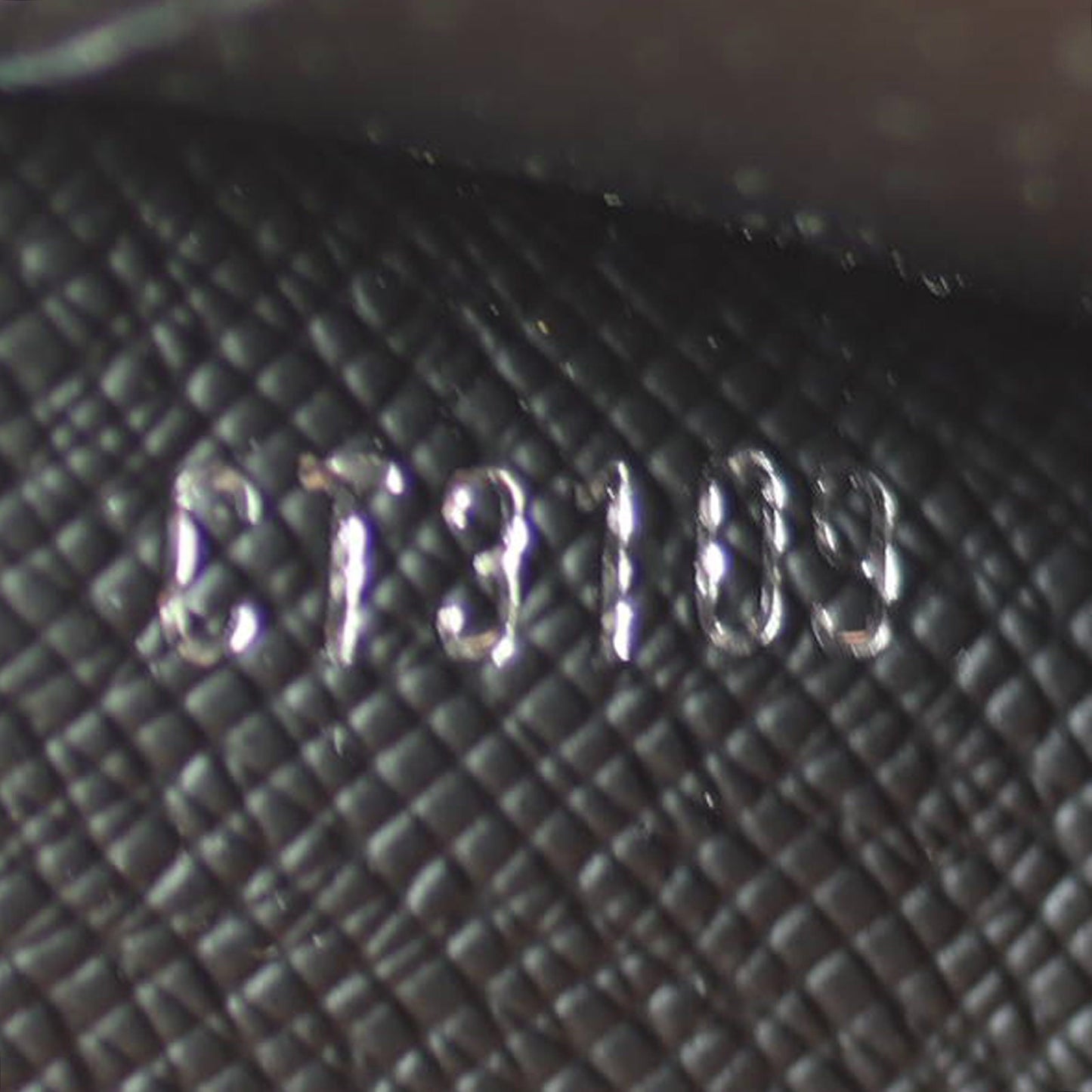 Louis Vuitton Slender ID Wallet Damier Graphite