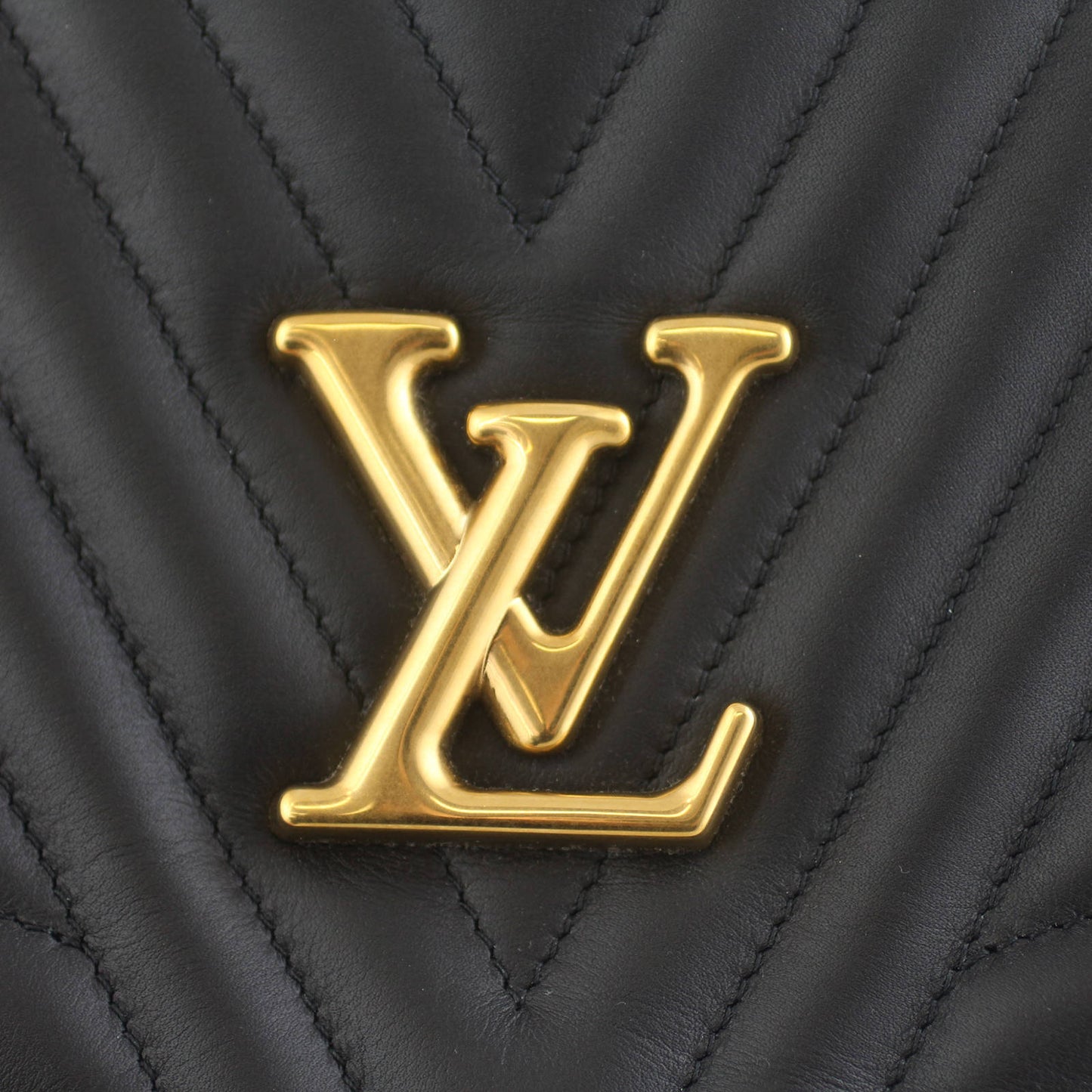 Louis Vuitton New Wave Chain Tote