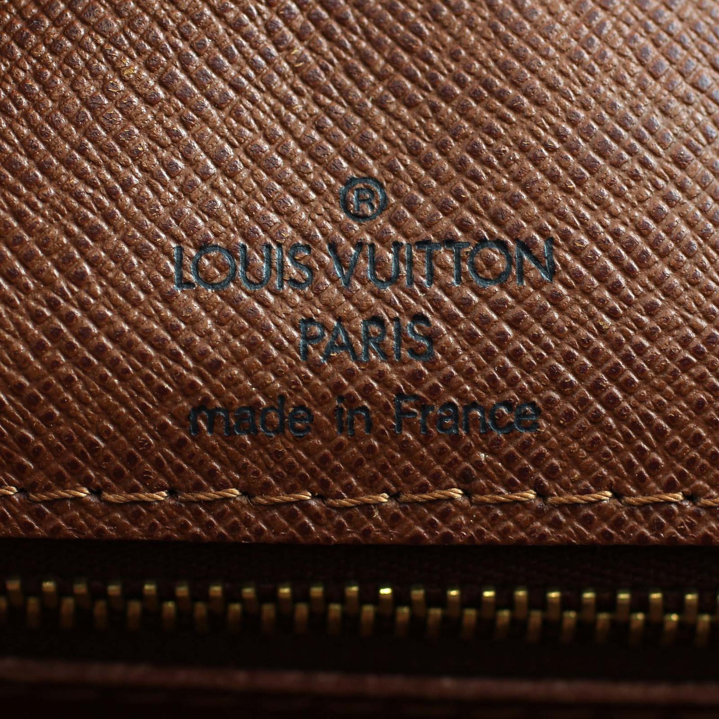 Louis Vuitton Nil Messenger