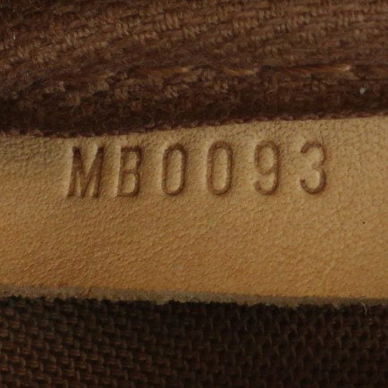 Louis Vuitton Saumur 30