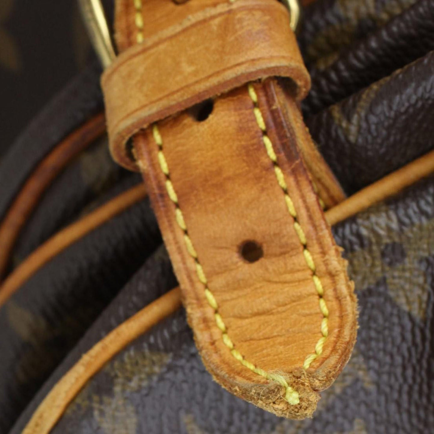 Louis Vuitton Saumur 30