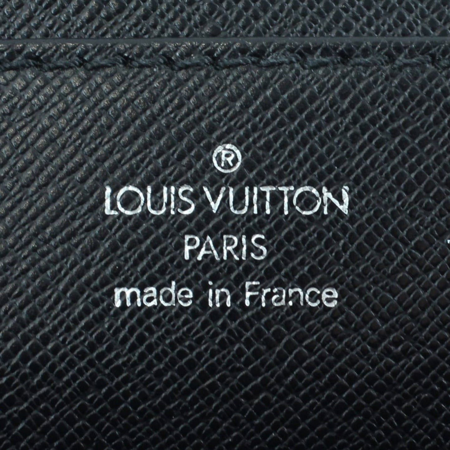 Louis Vuitton Taiga Robusto 2 Briefcase