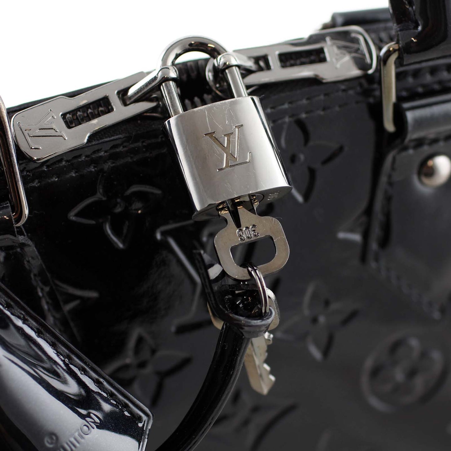 Louis Vuitton Alma Vernis BB
