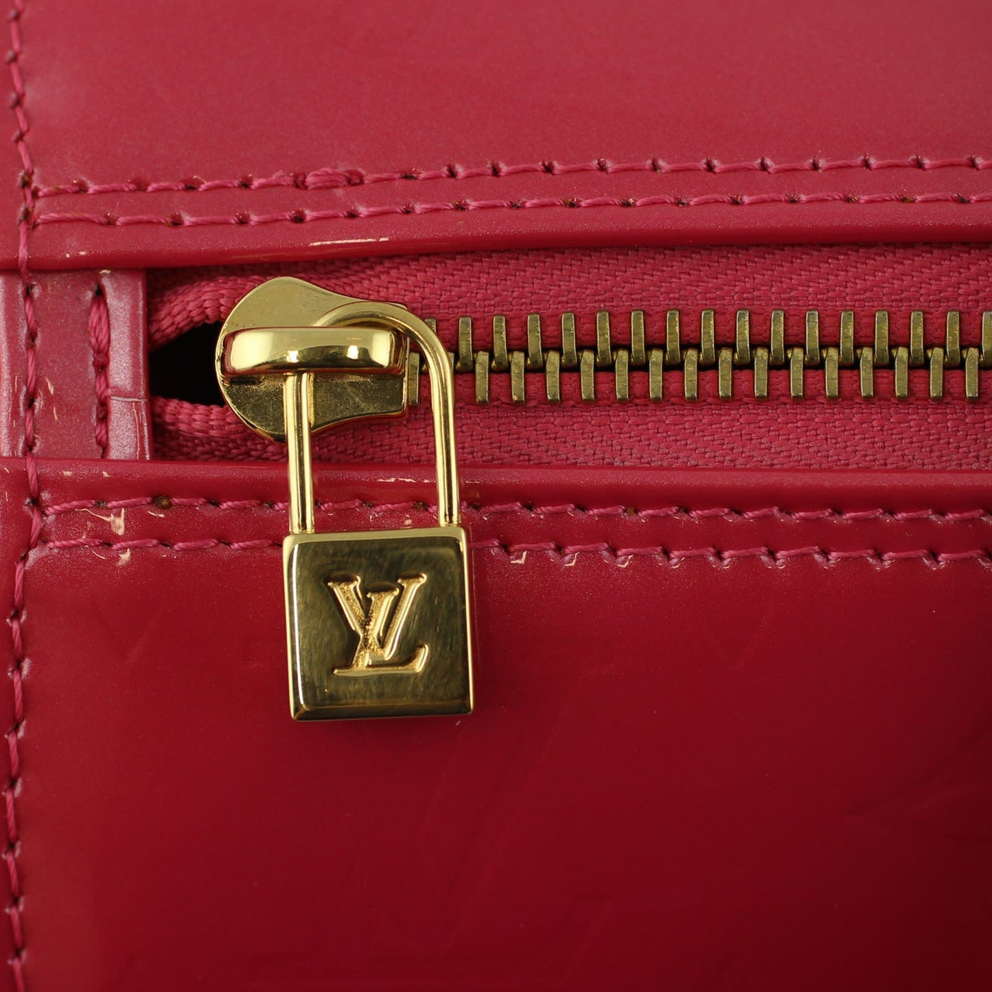 Louis Vuitton Framboise Vernis Bedford