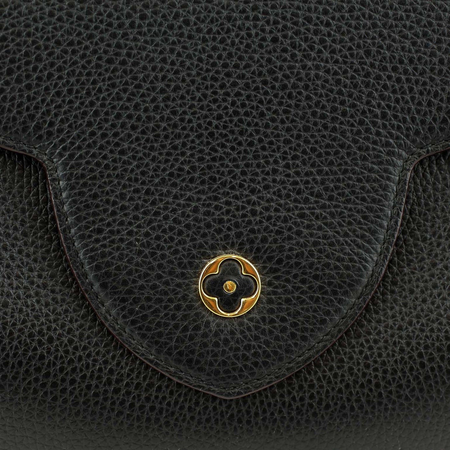 Louis Vuitton Capucines MM