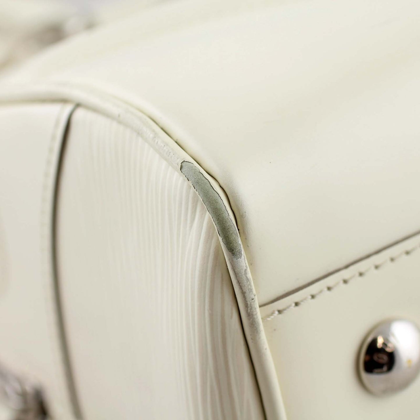 Louis Vuitton Montaigne Bowling GM Epi