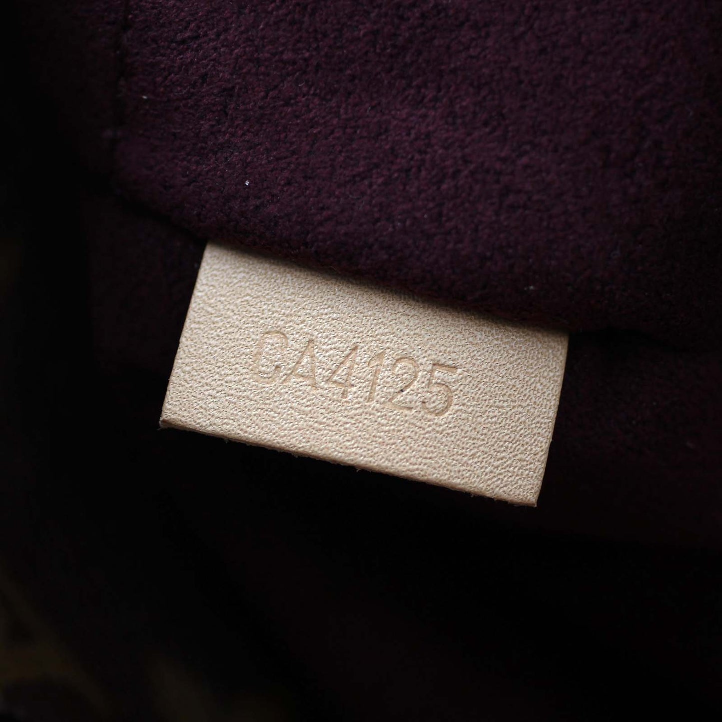 Louis Vuitton Montaigne MM Monogram