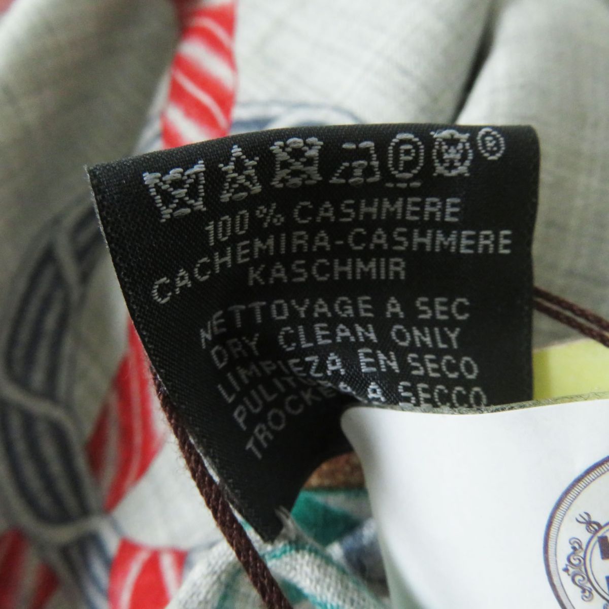 HERMES Stall Main: 100% cashmere Gray x Multi (Robe de Soir) Women  d
