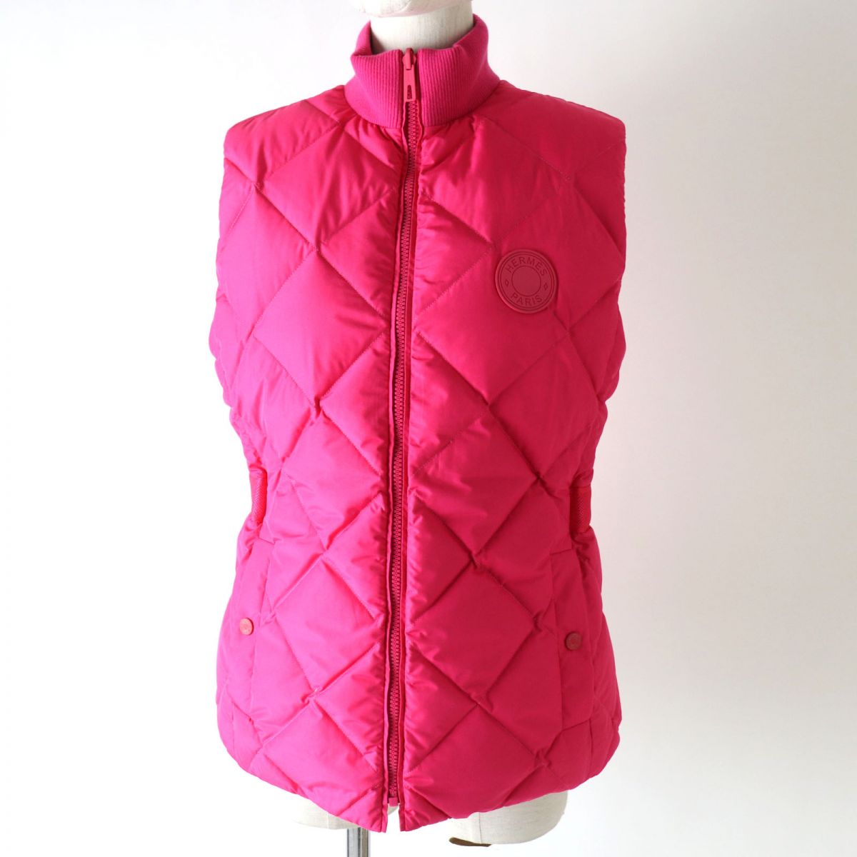 HERMES Best Main: 100% polyester, part: 82% virgin wool, part: 14% polyamide (nylon), part: 4% elastane (polyurethane), part: 57% rayon, 43% polyester Fusha pink<br>La Promenade du Matin/Morning Walk Women 36  d