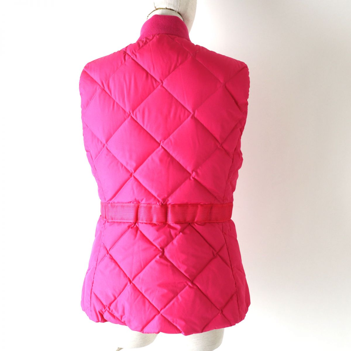 HERMES Best Main: 100% polyester, part: 82% virgin wool, part: 14% polyamide (nylon), part: 4% elastane (polyurethane), part: 57% rayon, 43% polyester Fusha pink<br>La Promenade du Matin/Morning Walk Women 36  d