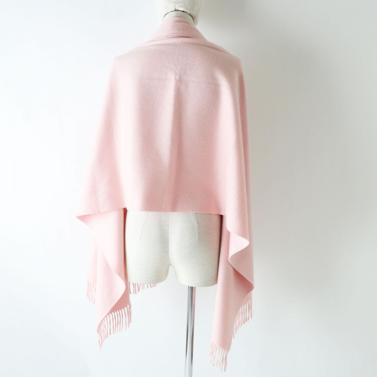 HERMES Stall Main: 100% cashmere Baby pink Women  d