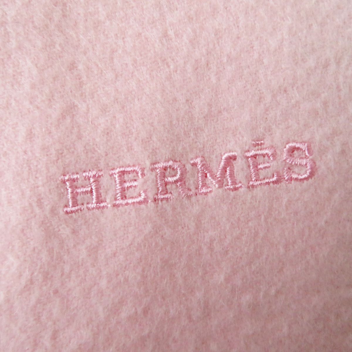 HERMES Stall Main: 100% cashmere Baby pink Women  d